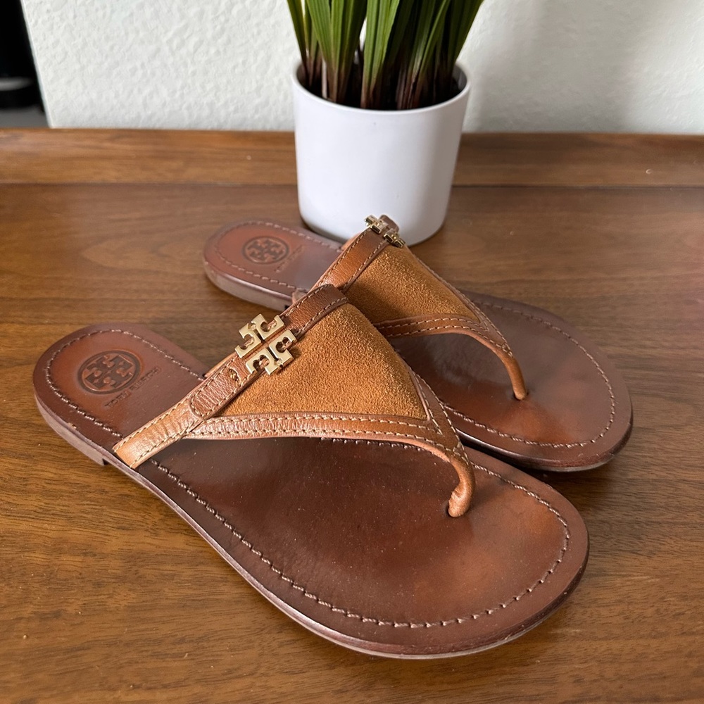 Tory burch women suede 5.5 sandals flats